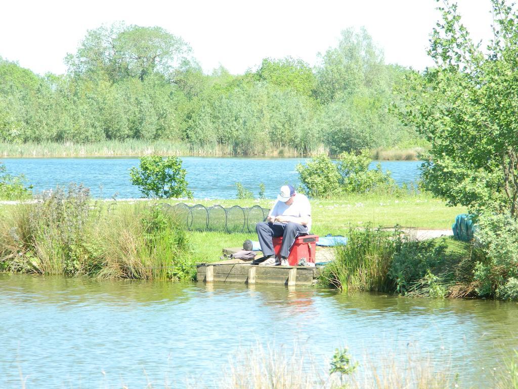 Lake Pochard Holiday Lodges South Cerney Pokój zdjęcie